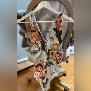 🆕Agua Bendita one piece bathing suit ❤️🥰